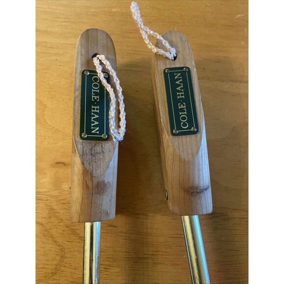 Cole Haan Cedar Wood Split Toe Shoe Tree Adjustable Stretcher Size Medium - Picture 2 of 3